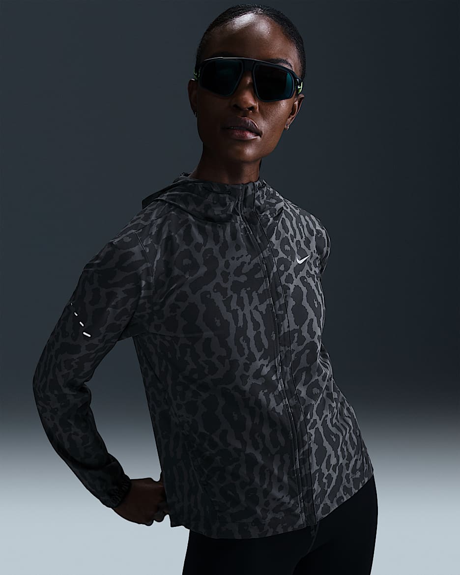 【Nike】★ジャケット★ Women's Dri-FIT Packable Jacket PACOBLBL.jpg